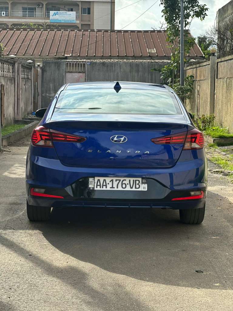 Elandra 2020 HYUNDAI – Image 2