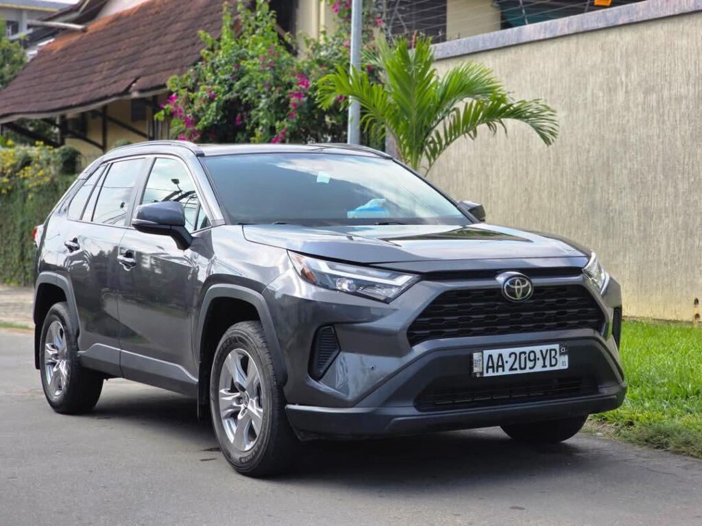 Rav4 année 2023 essence ⛽️