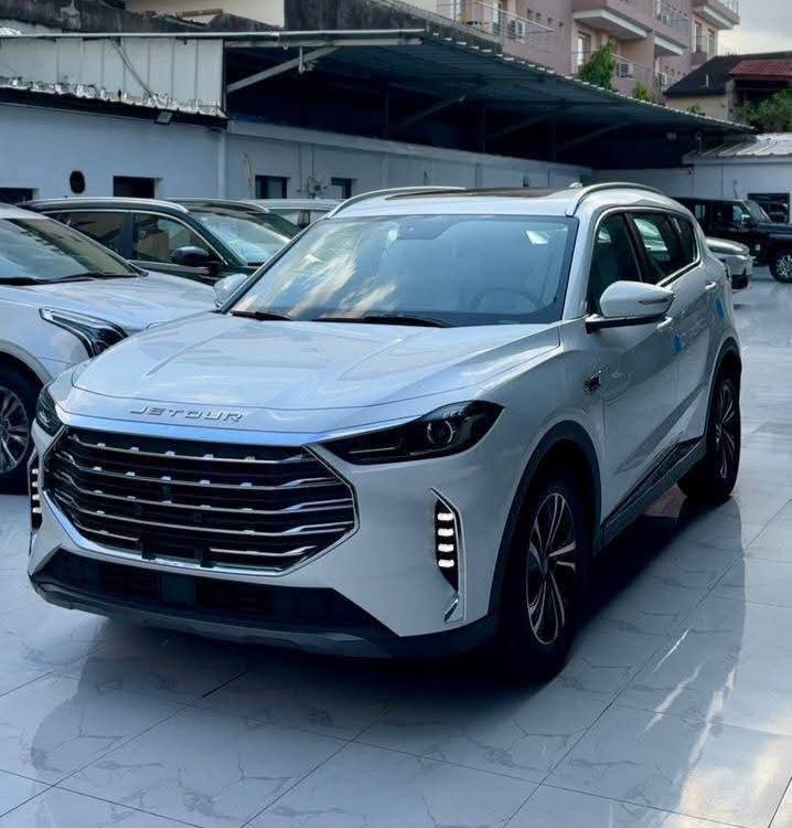 Jetour x70 plus 2025