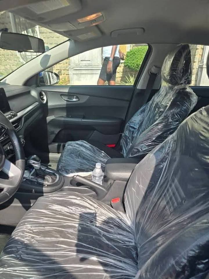 Kia forte EX année 2021 – Image 4